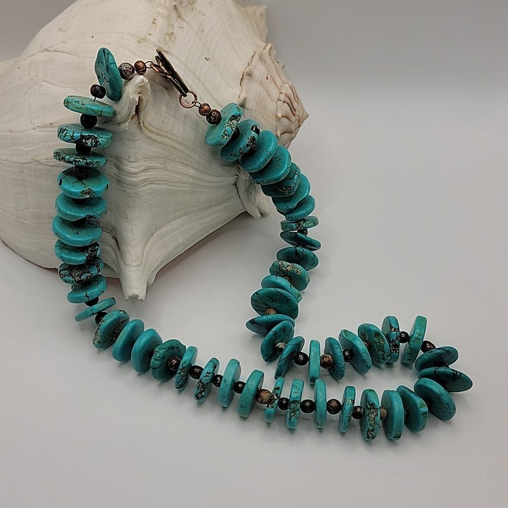 Turquoise Disc Bead Necklace Vintage Handmade Natural Stone Length 20"